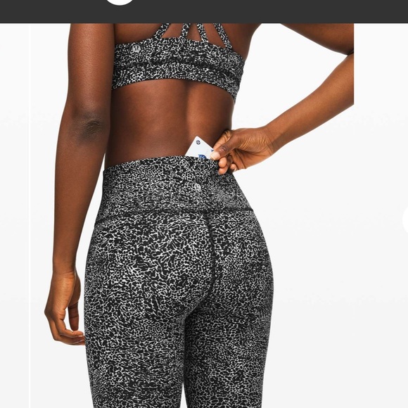 Lululemon Wunder Under High-Rise Tight *Blocked full on luxtreme 28 in - Picture 2 of 6